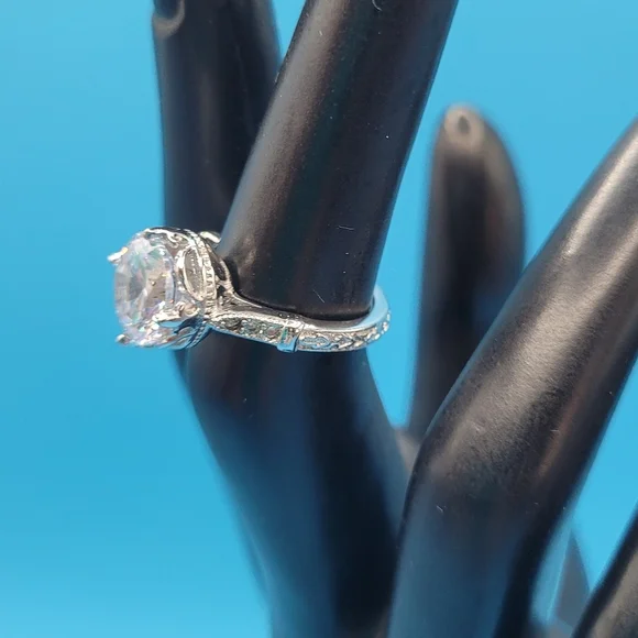 2ct CZ Set In 925 Silver Ring - Picture 2 of 5